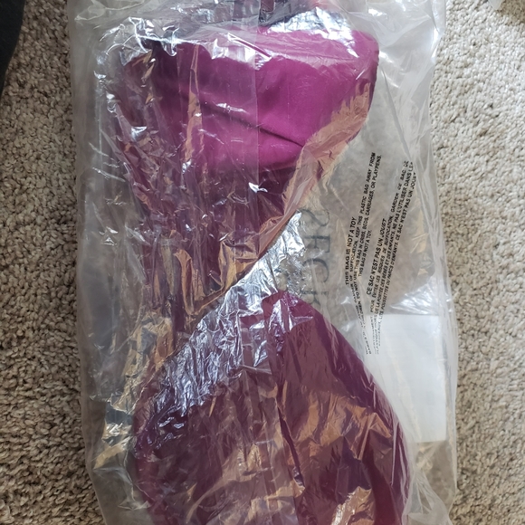 Victoria Secret Bra - Picture 2 of 3